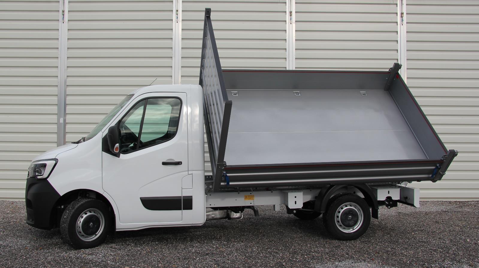 Renault MASTER mit Dreiseitenkipper von BSH