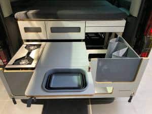 TRAFIC Umbau zum Camper Innenraum KĂŒche