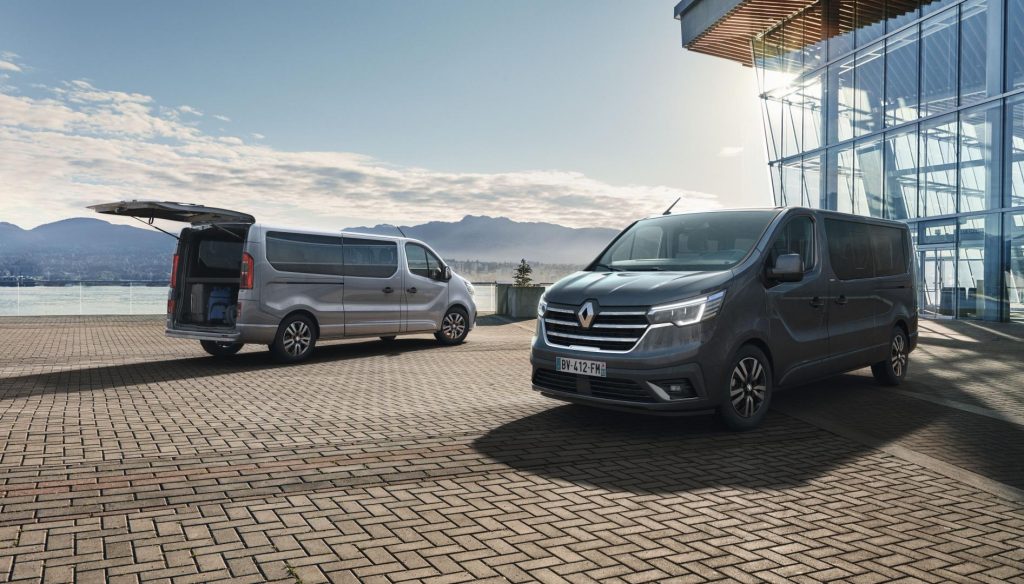Zwei Längenvarianten und bis zu drei Sitzreihen beim Renault TRAFIC Combi SpaceClass Autohaus Schouren