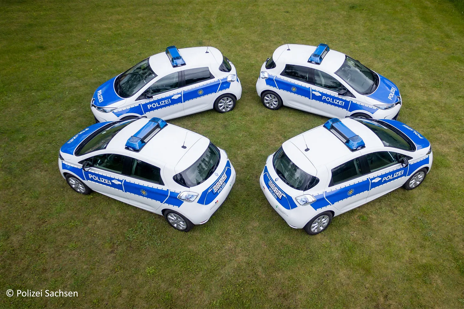 Polizeifahrzeuge von Renault Autohaus Schouren